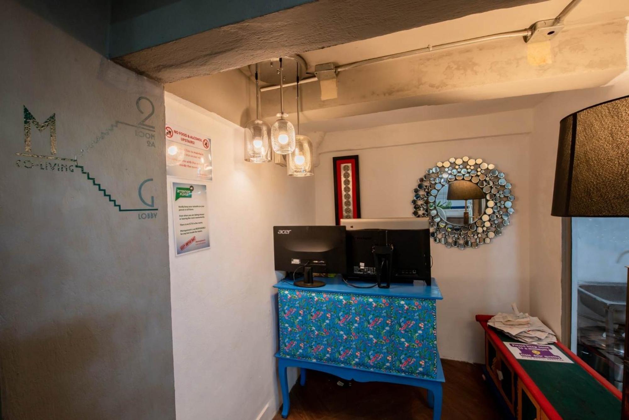 Elixir Hostel Bangkok Exterior photo